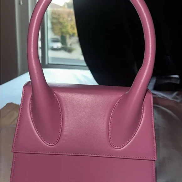 Jacquemus Vibrant Pink Bag with Cream Pouch - Picture 2 of 5